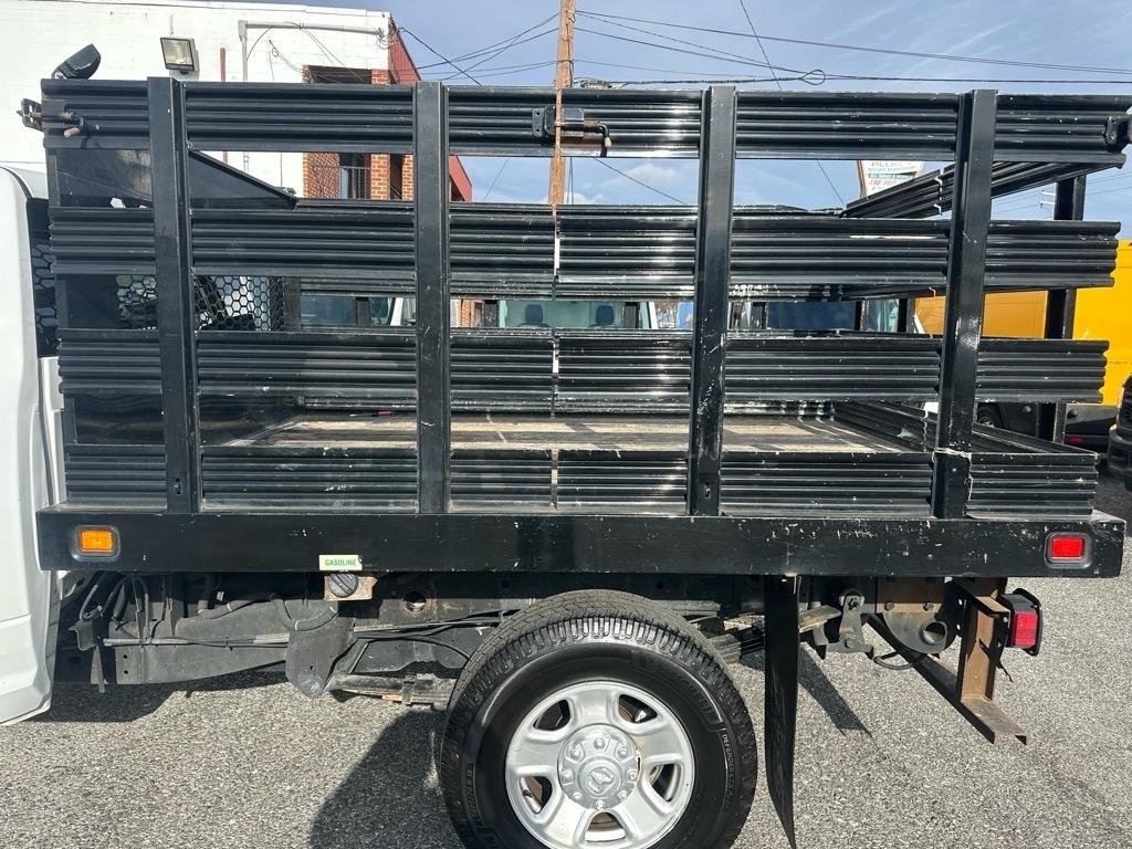 RAM 3500 Tradesman 4x2 Crew Cab 8' Box 2020