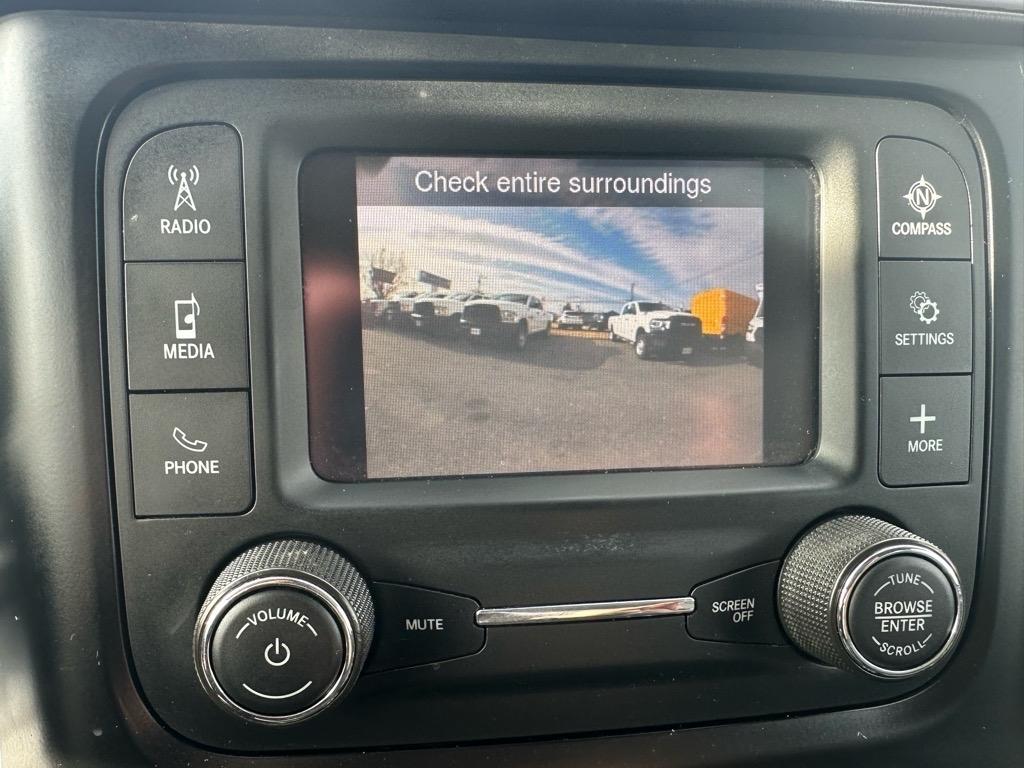 RAM 3500 Tradesman 4x2 Crew Cab 8' Box 2020