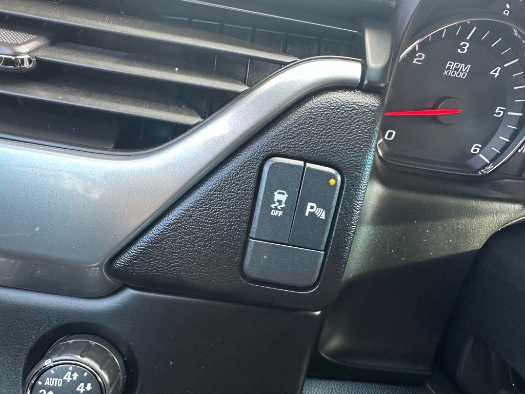 Chevrolet Tahoe 4WD 4dr Commercial 2015