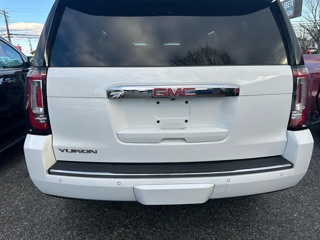 GMC Yukon 4WD 4dr Denali 2015