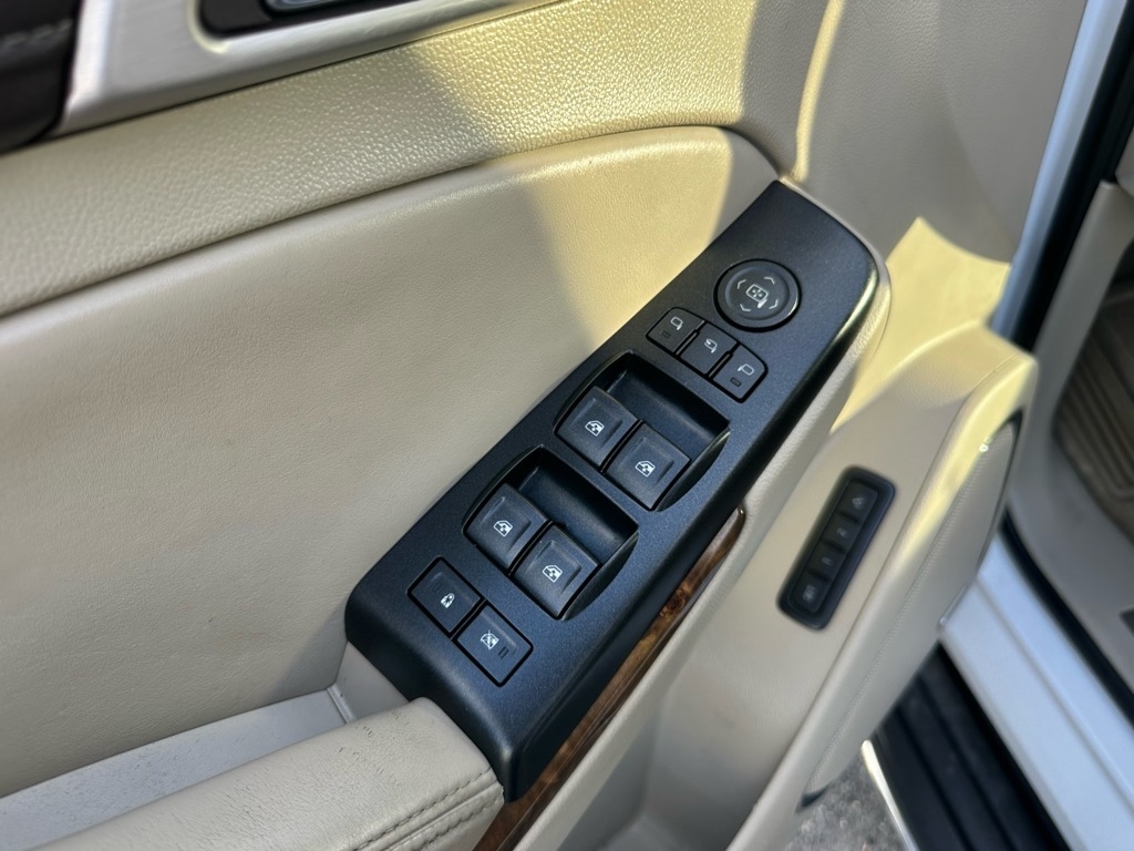 GMC Yukon 4WD 4dr Denali 2015