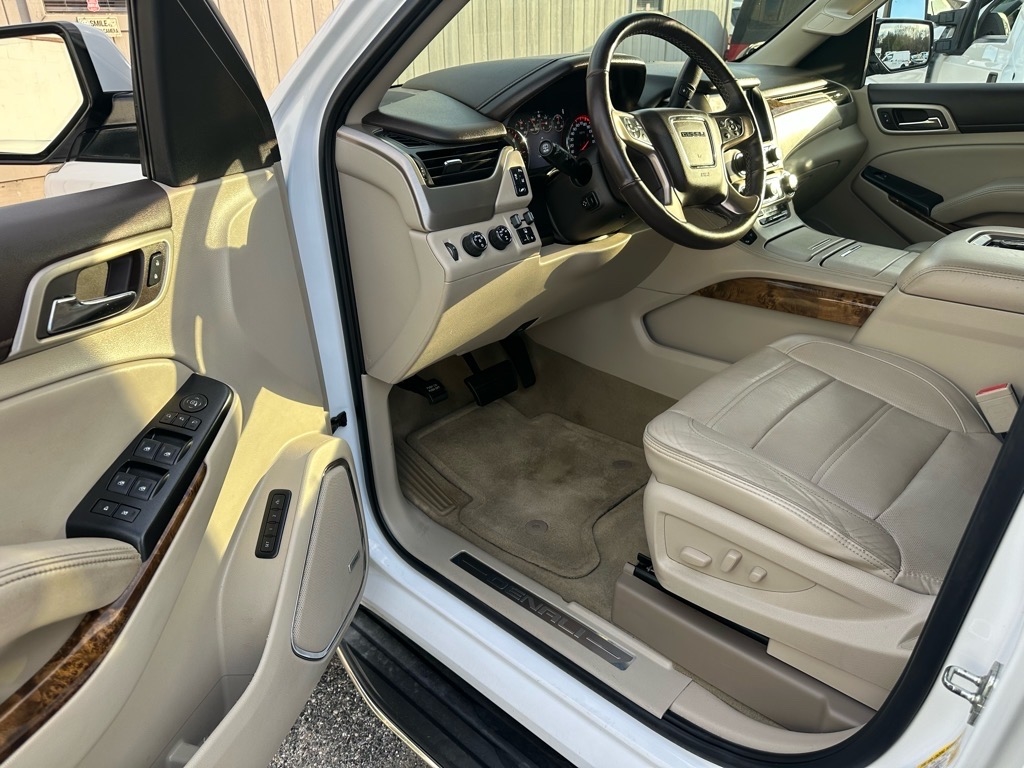 GMC Yukon 4WD 4dr Denali 2015