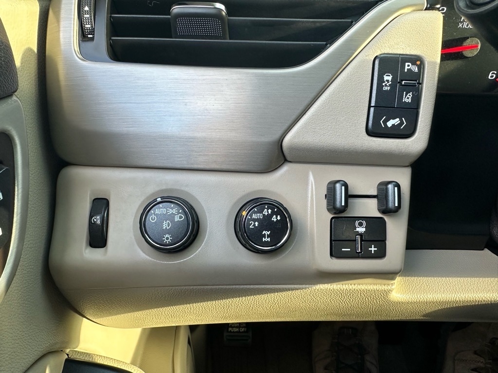 GMC Yukon 4WD 4dr Denali 2015