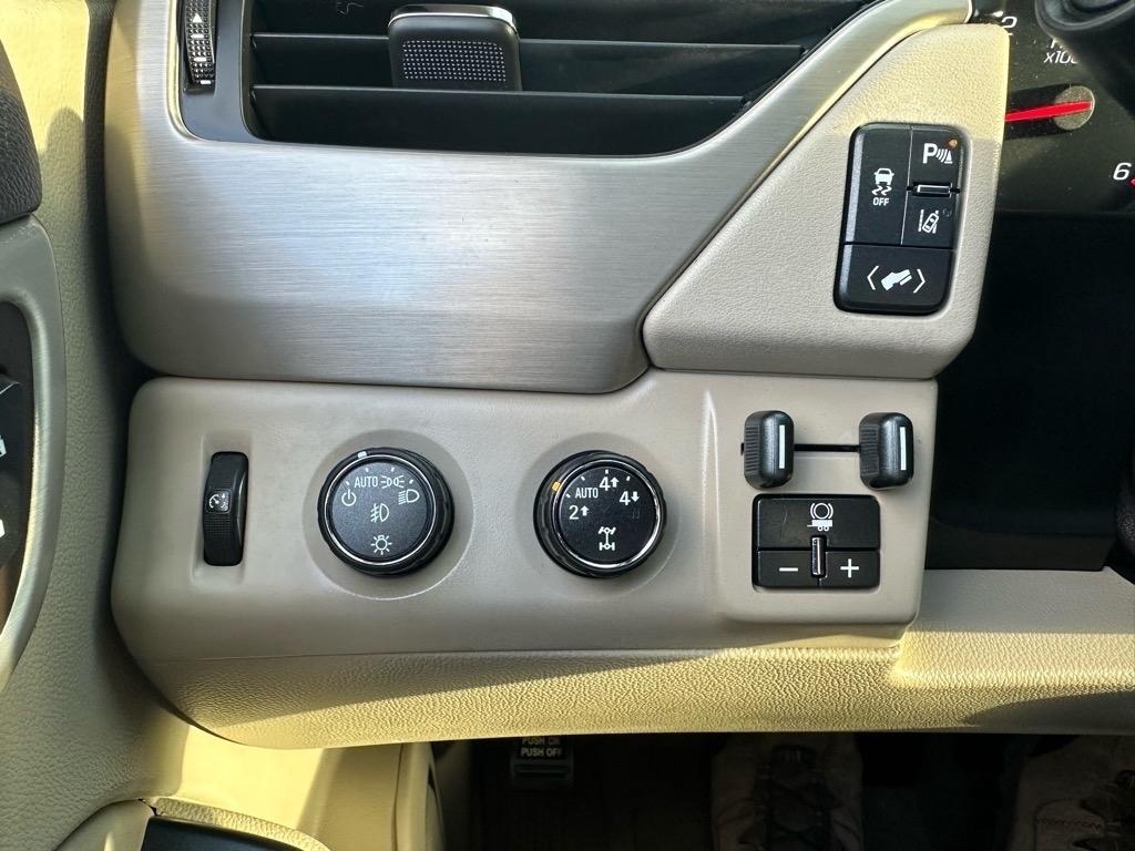 GMC Yukon 4WD 4dr Denali 2015