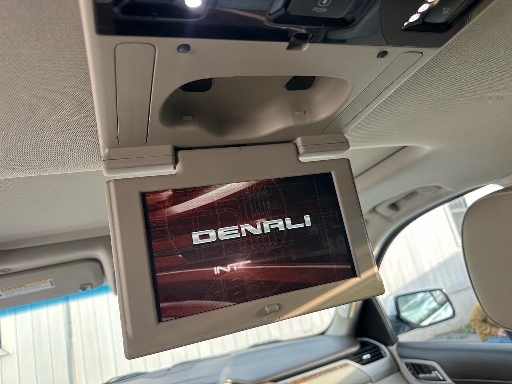 GMC Yukon 4WD 4dr Denali 2015