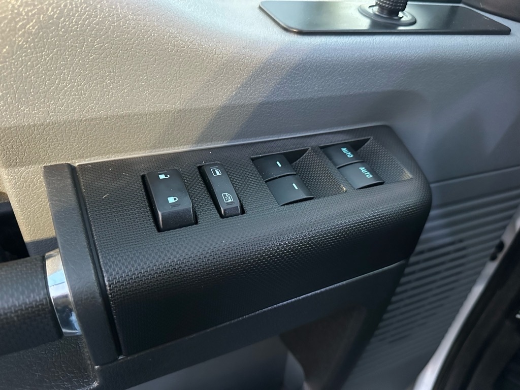 Ford Super Duty F-250 SRW 4WD Crew Cab 172" XL 2016