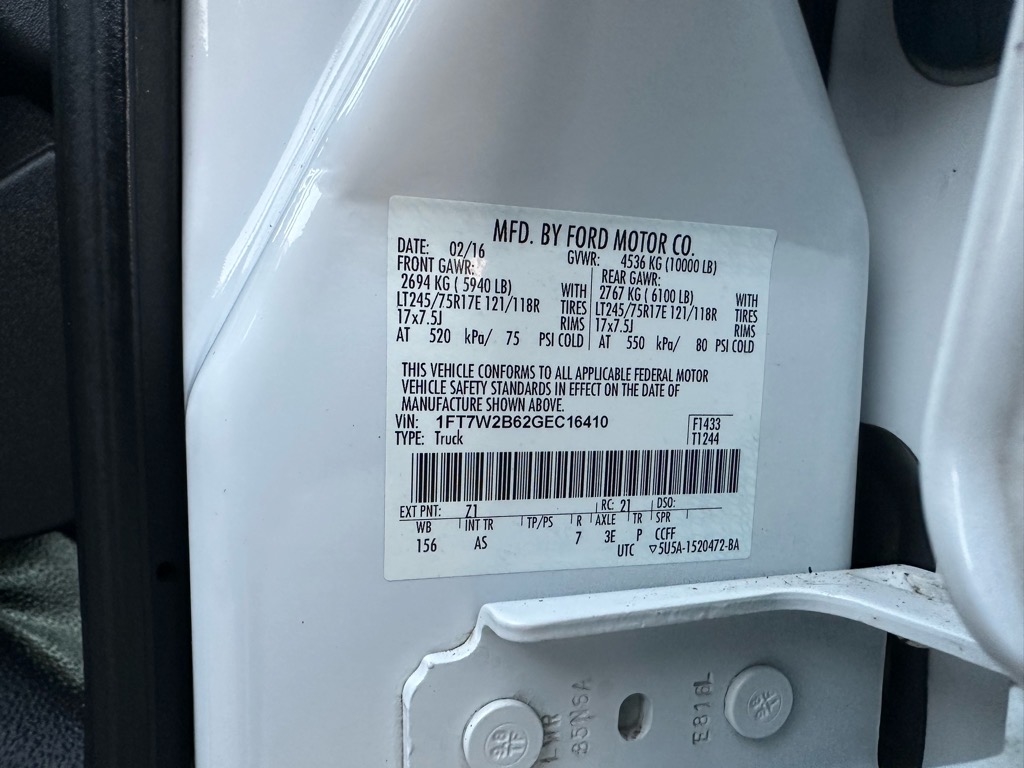 Ford Super Duty F-250 SRW 4WD Crew Cab 172" XL 2016