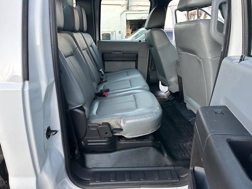 Ford Super Duty F-250 SRW 4WD Crew Cab 172" XL 2016