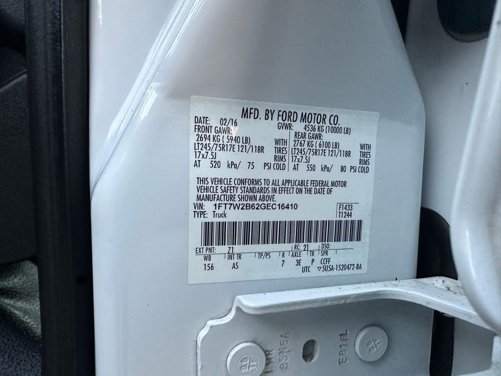 Ford Super Duty F-250 SRW 4WD Crew Cab 172" XL 2016