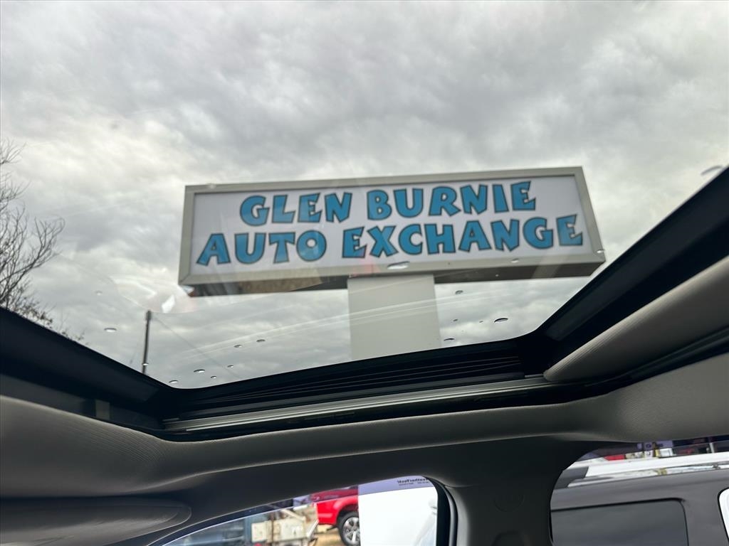 RAM 1500 4WD Crew Cab 140.5" Sport 2015