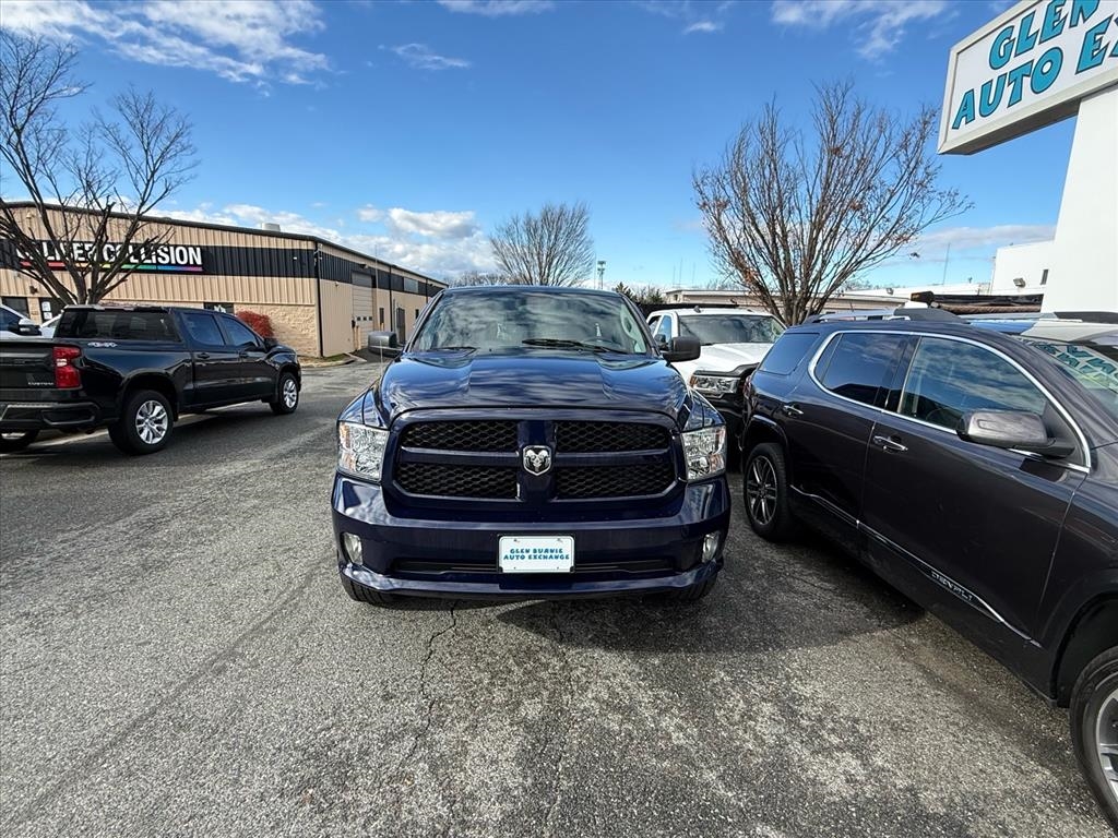 RAM 1500 Express 4x4 Quad Cab 6'4" Box 2018