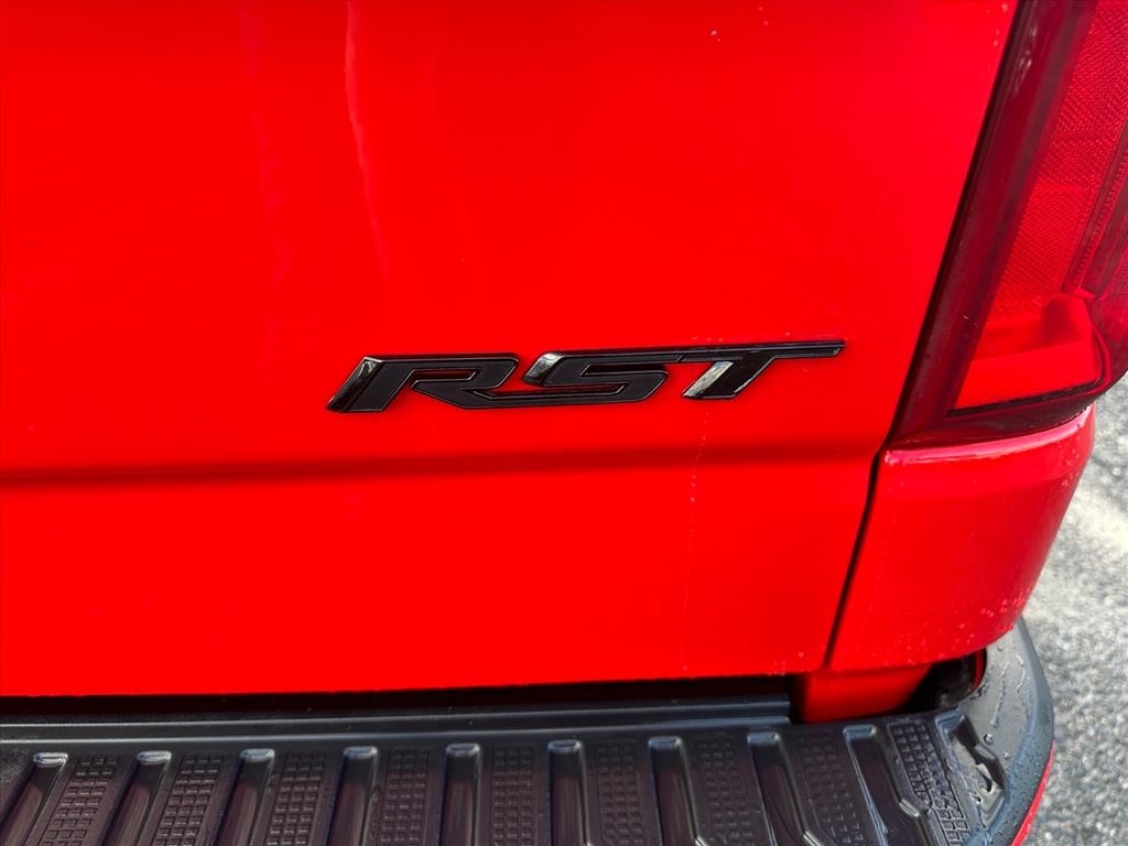 Chevrolet Silverado 1500 4WD Double Cab 147" RST 2020