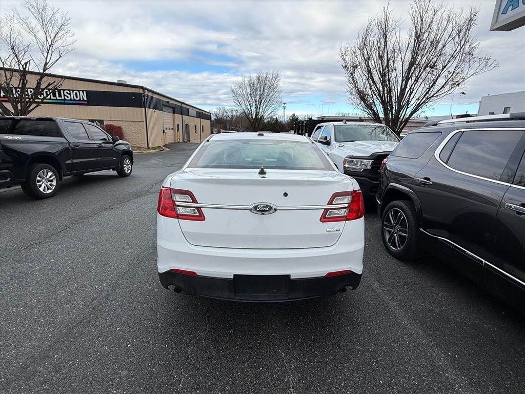 Ford Sedan Police Interceptor 4dr Sdn AWD 2016