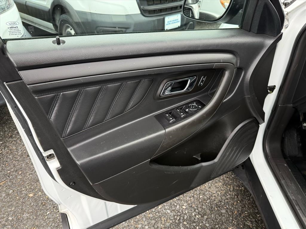 Ford Sedan Police Interceptor 4dr Sdn AWD 2016