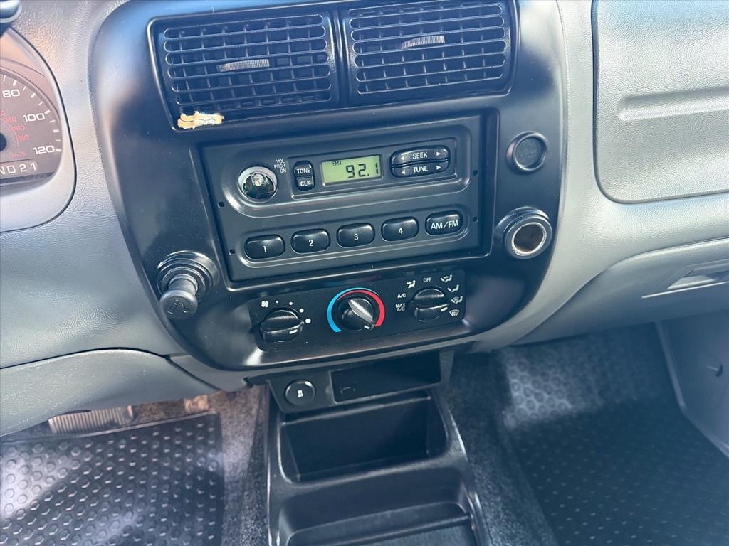 Ford Ranger 2WD 2dr SuperCab 126" XLT 2010