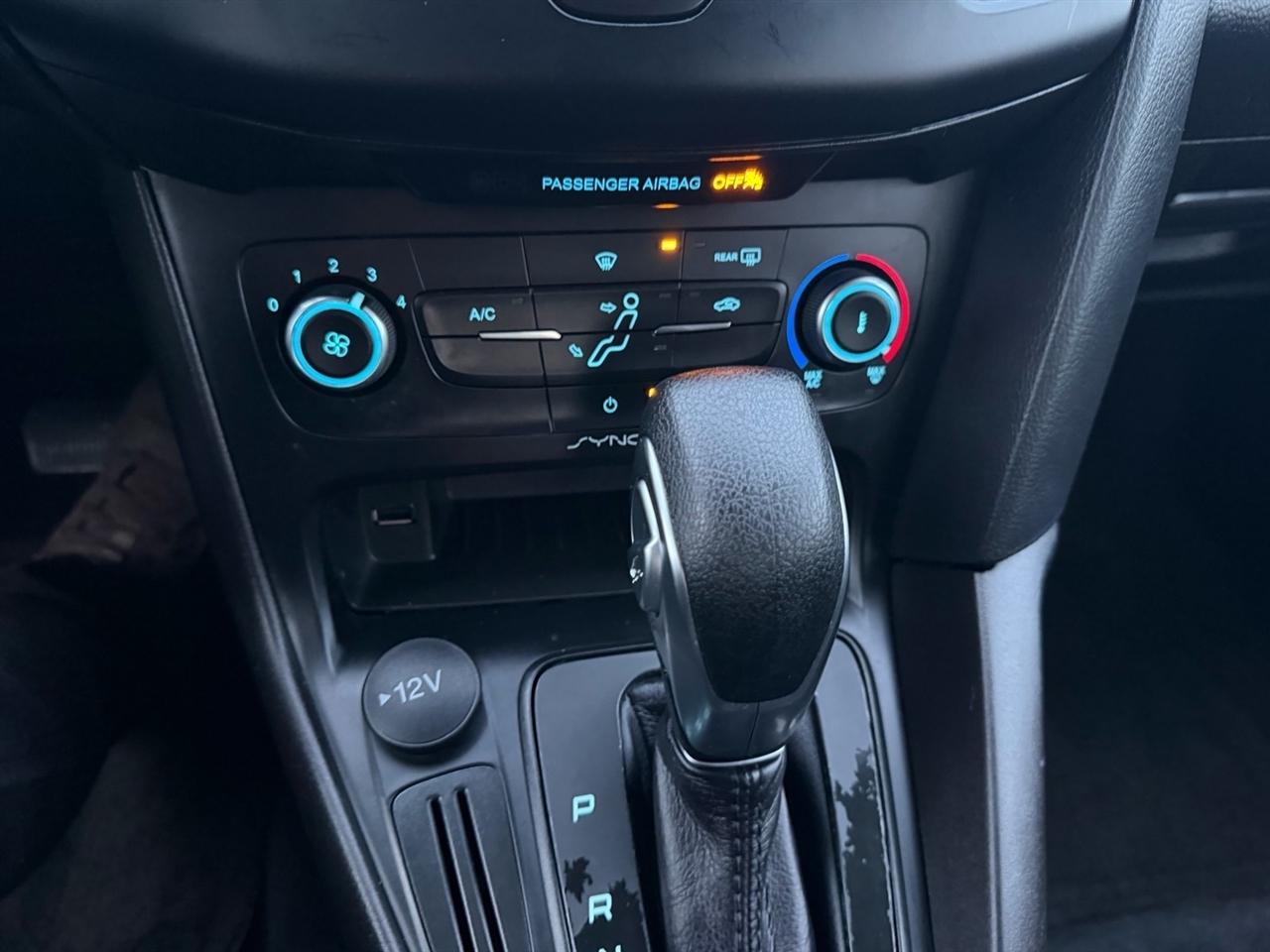 Ford Focus S Sedan 2018