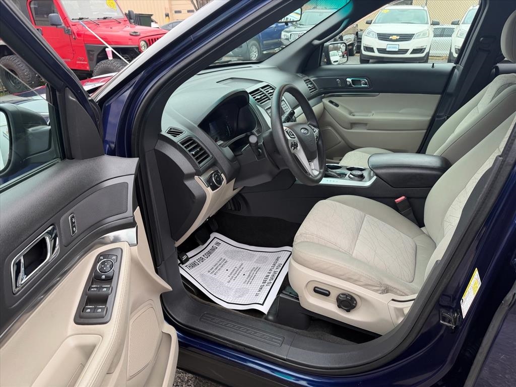 Ford Explorer 4WD 4dr Base 2011