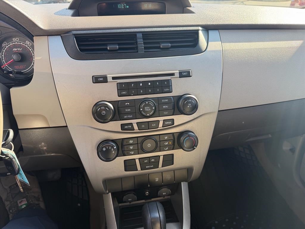 Ford Focus 4dr Sdn S 2008