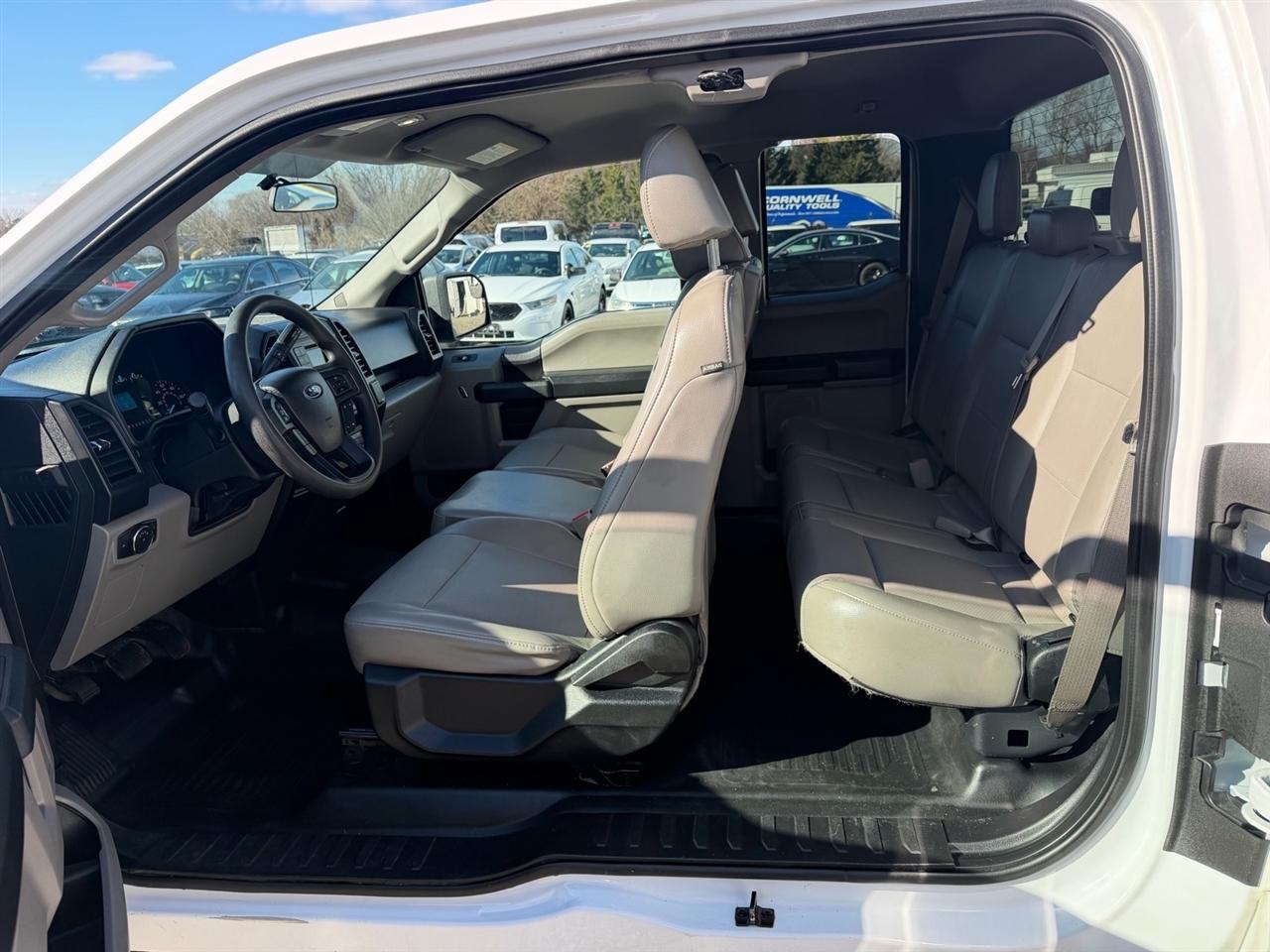 Ford F-150 4WD SuperCab 163" XL 2016