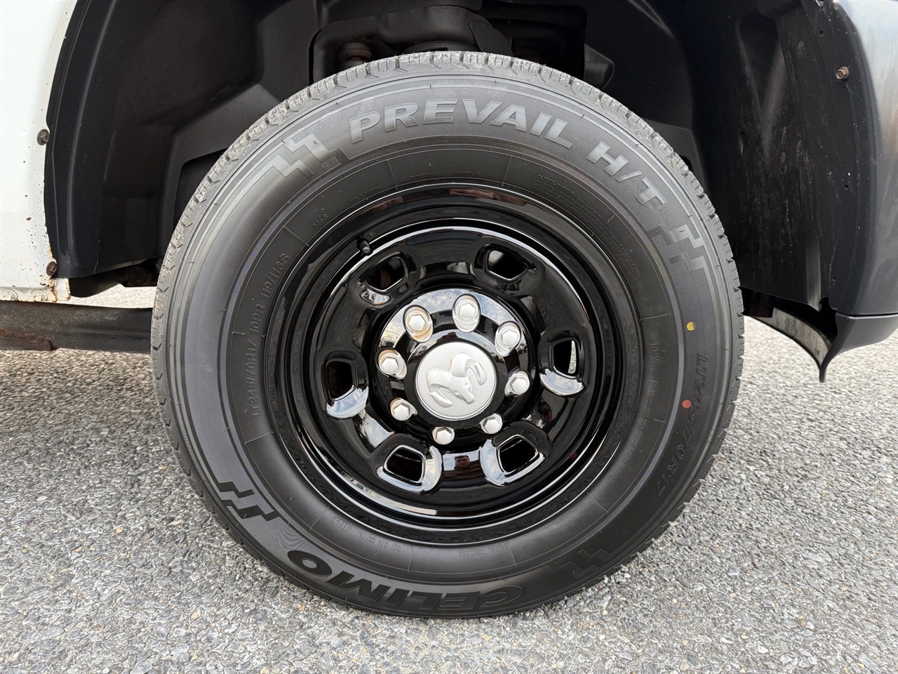 RAM 2500 Tradesman 4x4 Crew Cab 6'4" Box 2018