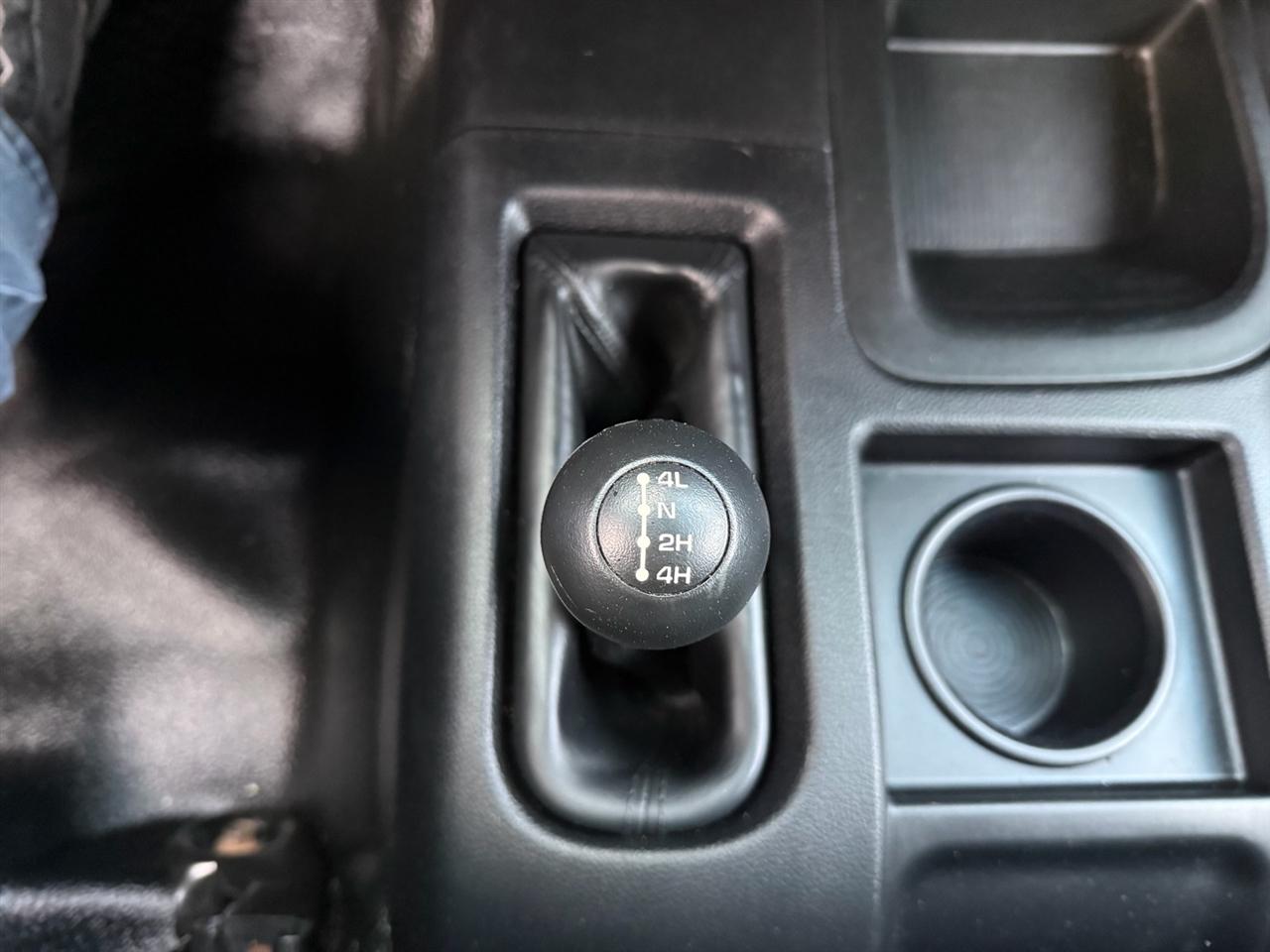 RAM 2500 Tradesman 4x4 Crew Cab 6'4" Box 2018