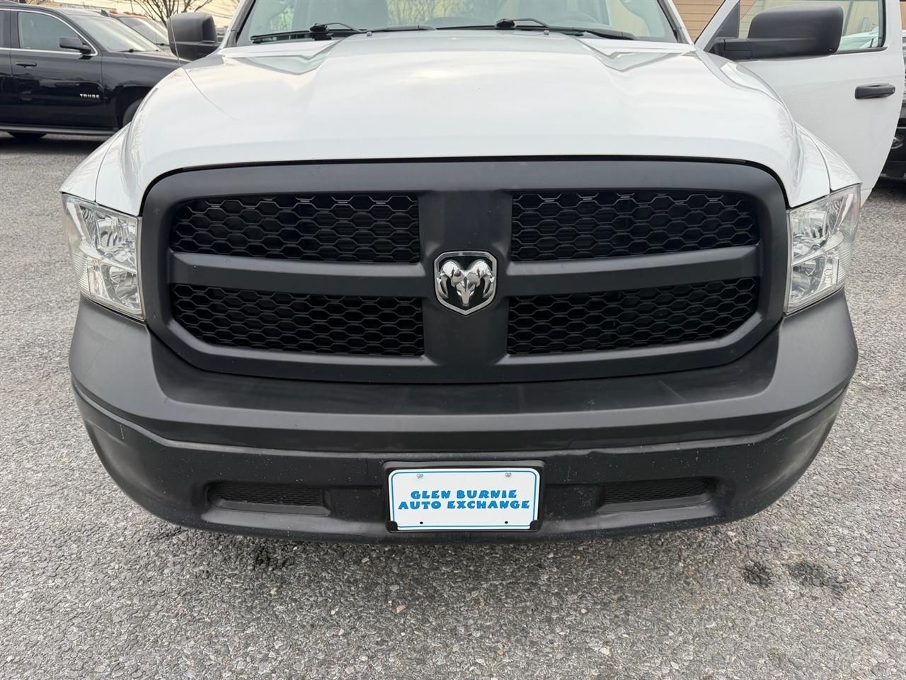 RAM 1500 Classic Tradesman 4x2 Reg Cab 8' Box 2019