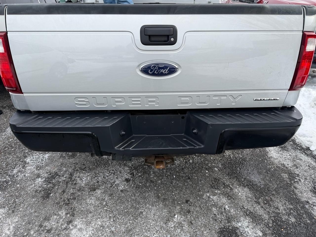 Ford Super Duty F-250 SRW 4WD Crew Cab 172" XL 2015