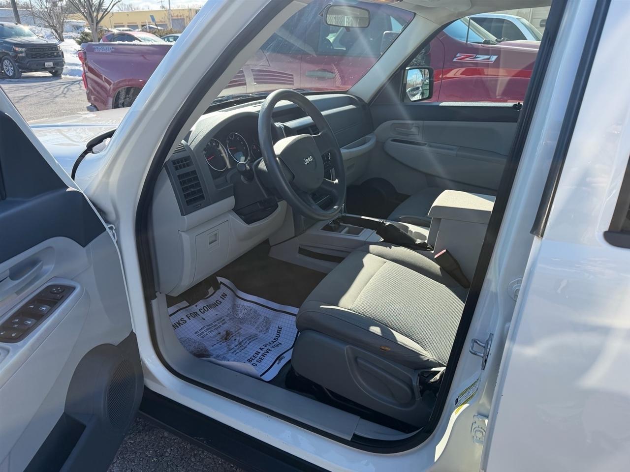 Jeep Liberty 4WD 4dr Sport 2008