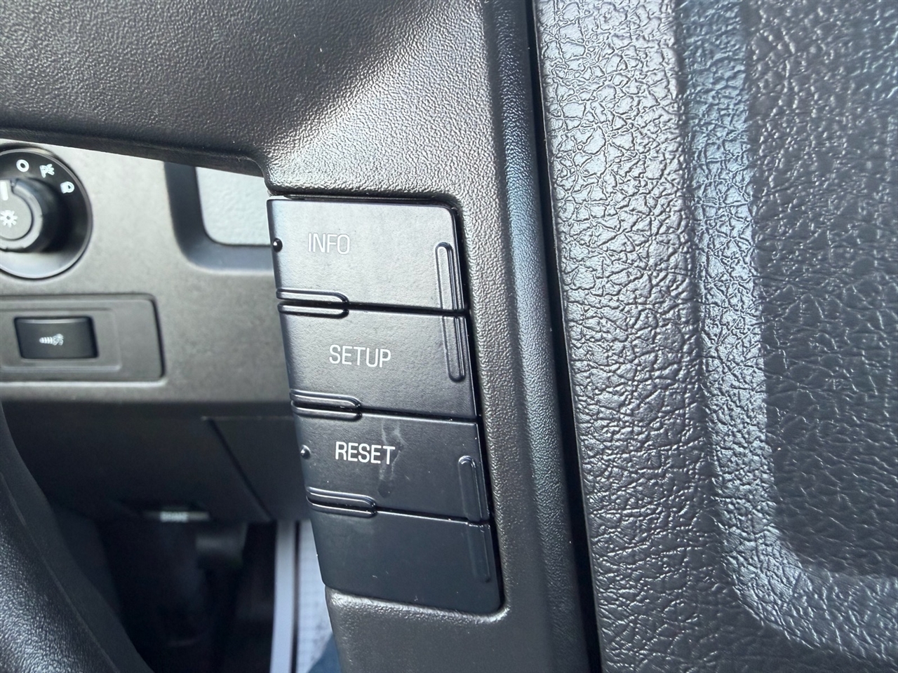 Ford F-150 4WD SuperCab 163" XL 2014