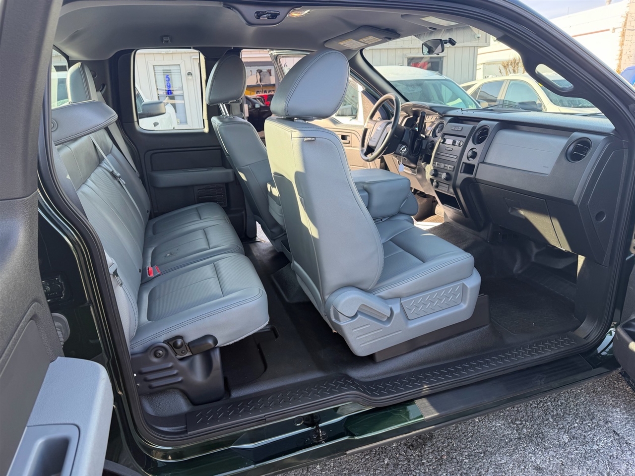 Ford F-150 4WD SuperCab 163" XL 2014