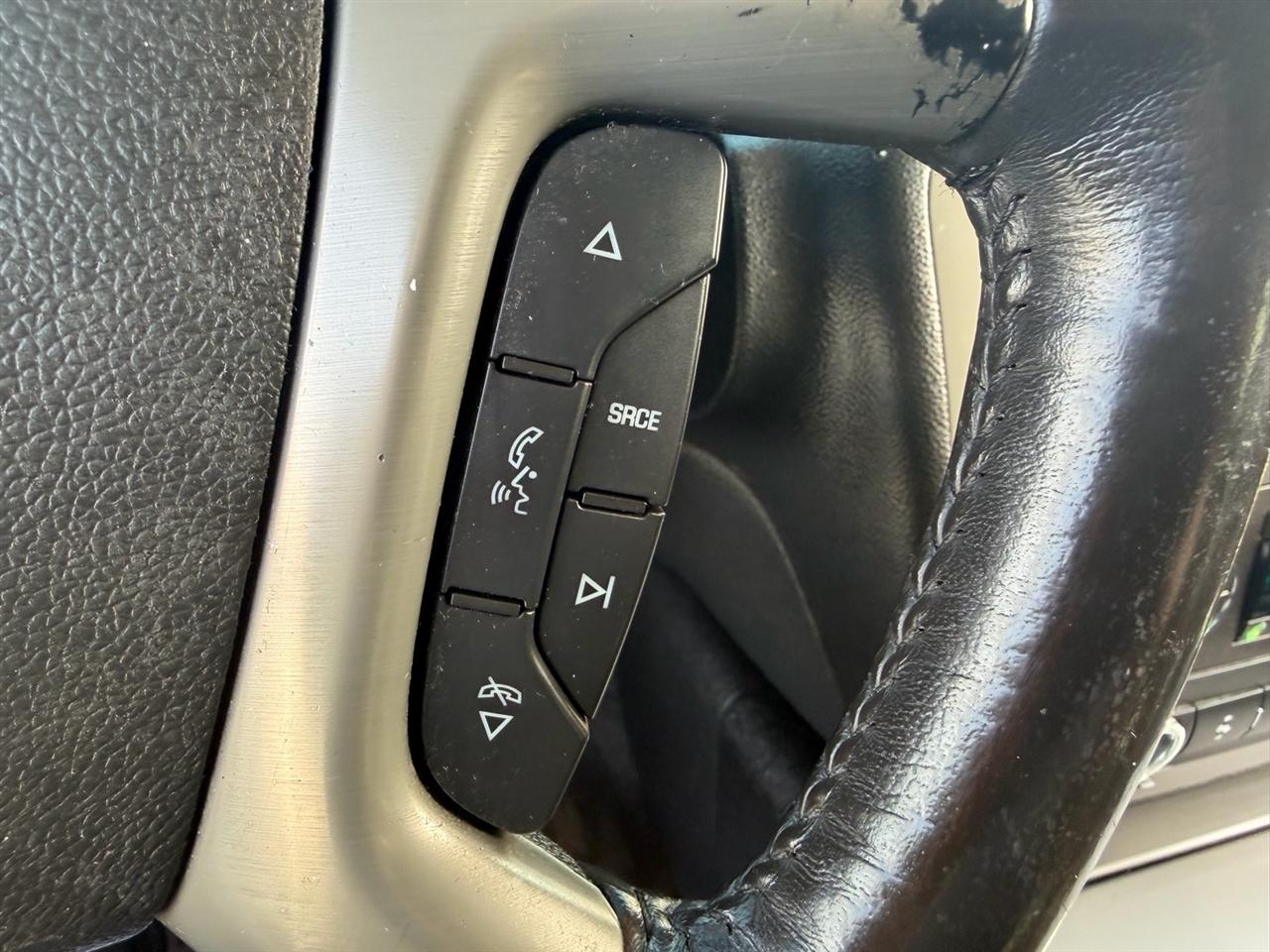 Chevrolet Suburban 4WD 4dr 1500 LTZ 2012