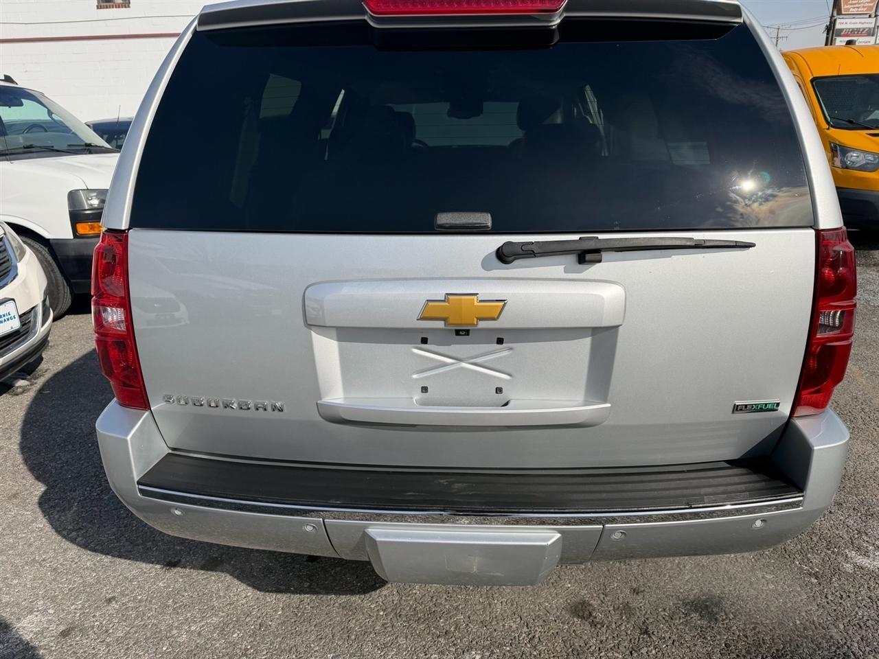 Chevrolet Suburban 4WD 4dr 1500 LTZ 2012