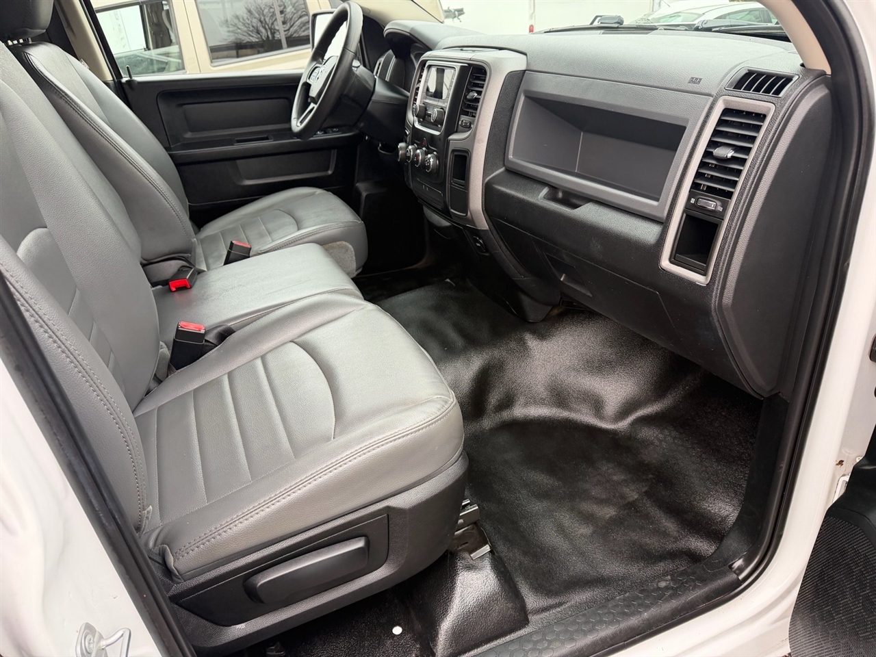 RAM 1500 Tradesman 4x4 Quad Cab 6'4" Box 2018