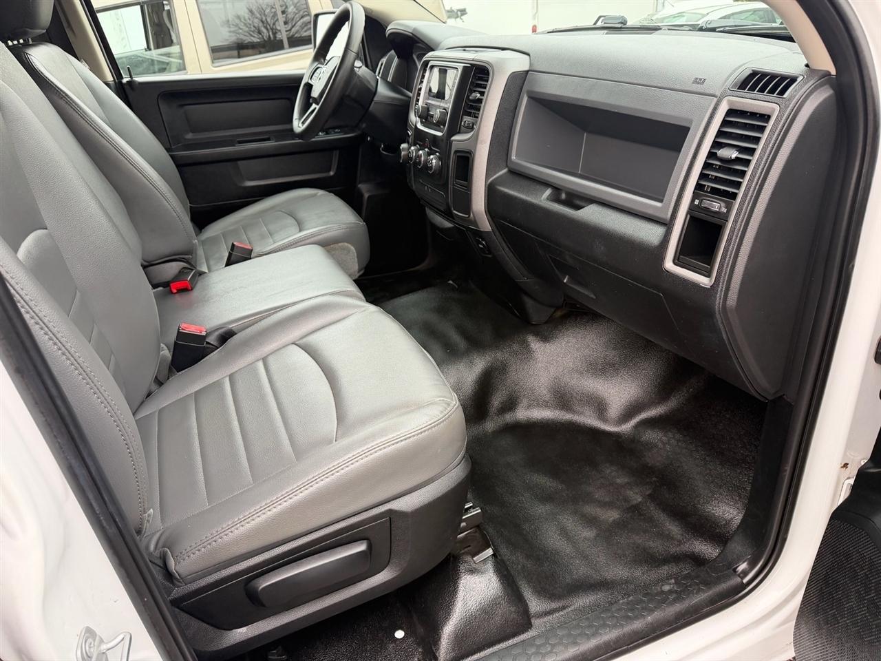 RAM 1500 Tradesman 4x4 Quad Cab 6'4" Box 2018