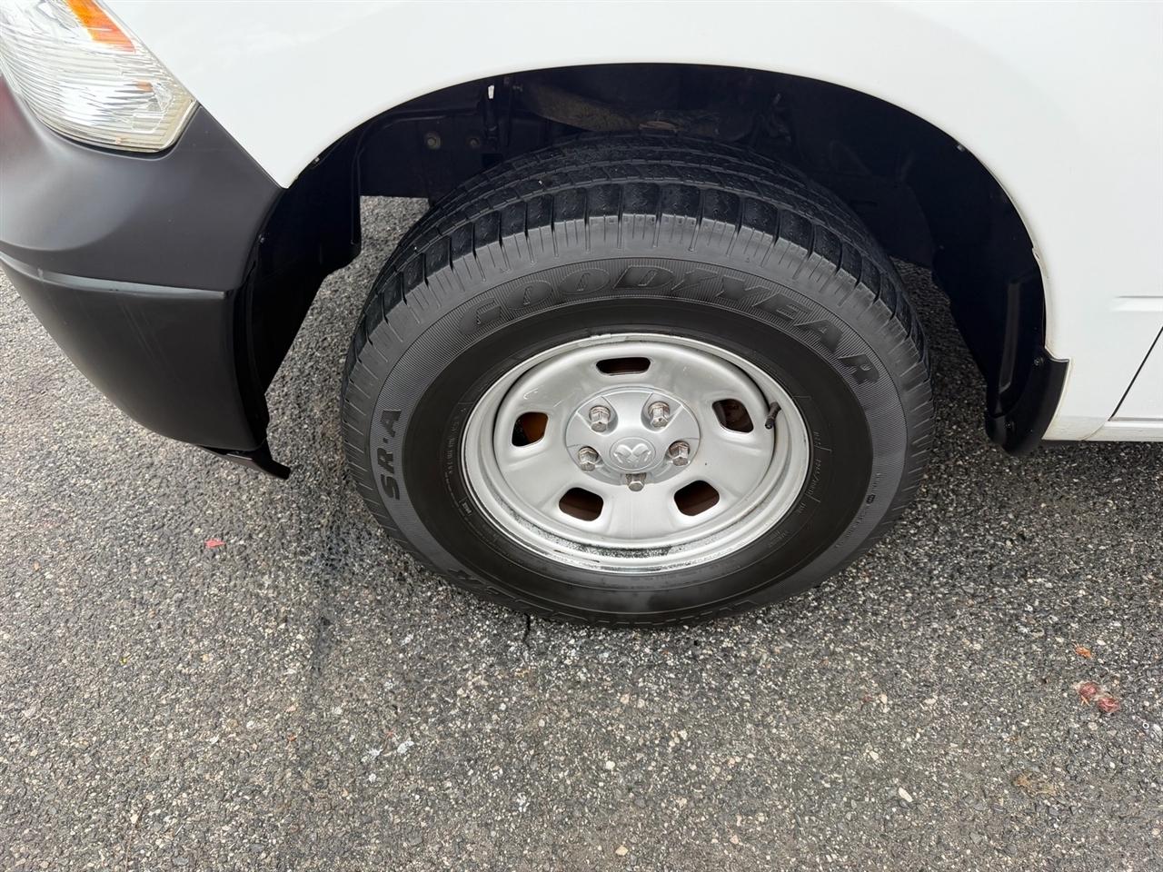 RAM 1500 Tradesman 4x4 Quad Cab 6'4" Box 2018