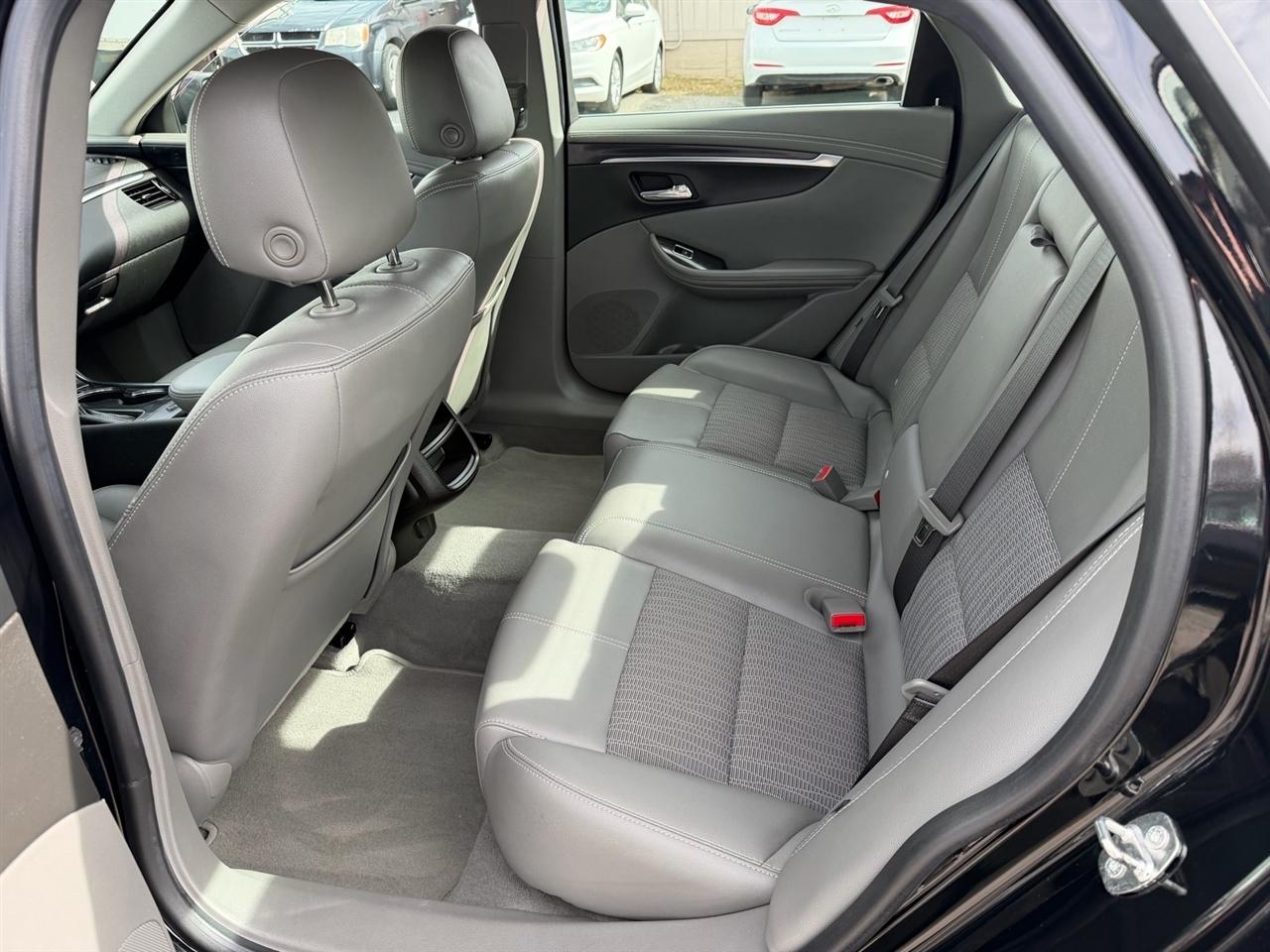 Chevrolet Impala 4dr Sdn LS w/1FL 2019