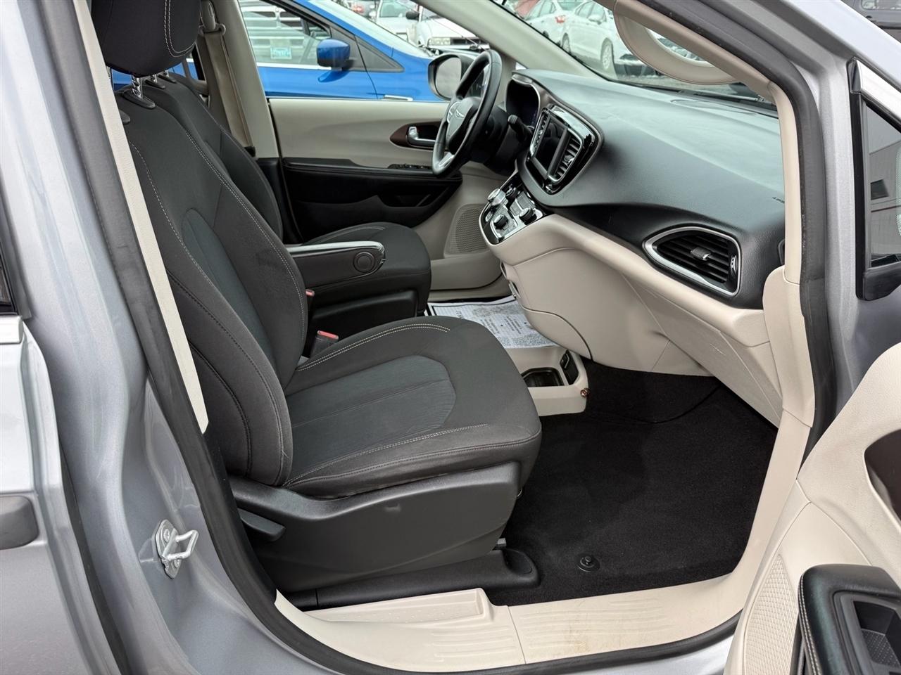 Chrysler Voyager L FWD 2020