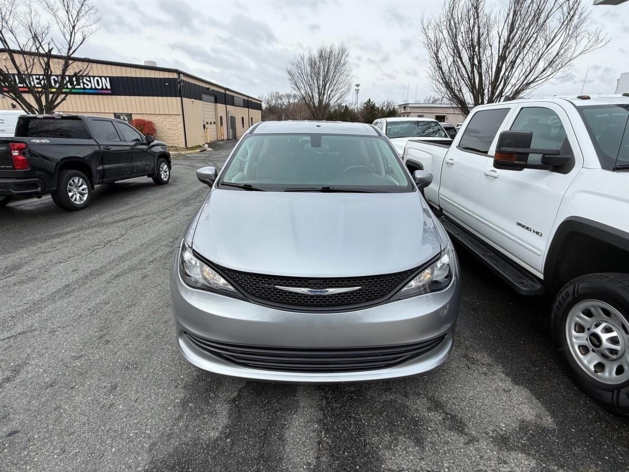 Chrysler Voyager L FWD 2020