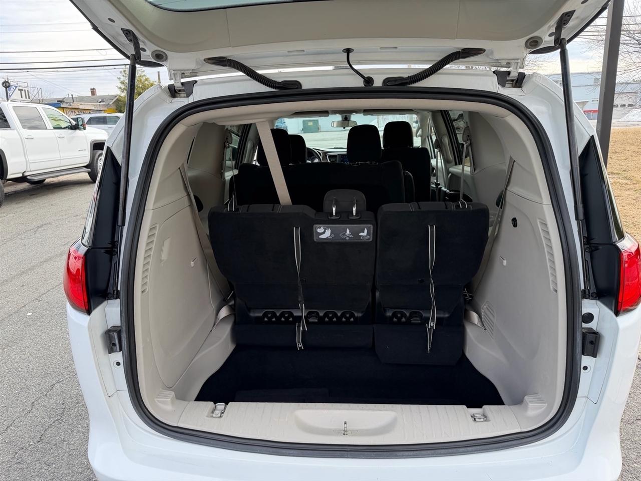 Chrysler Voyager L FWD 2020