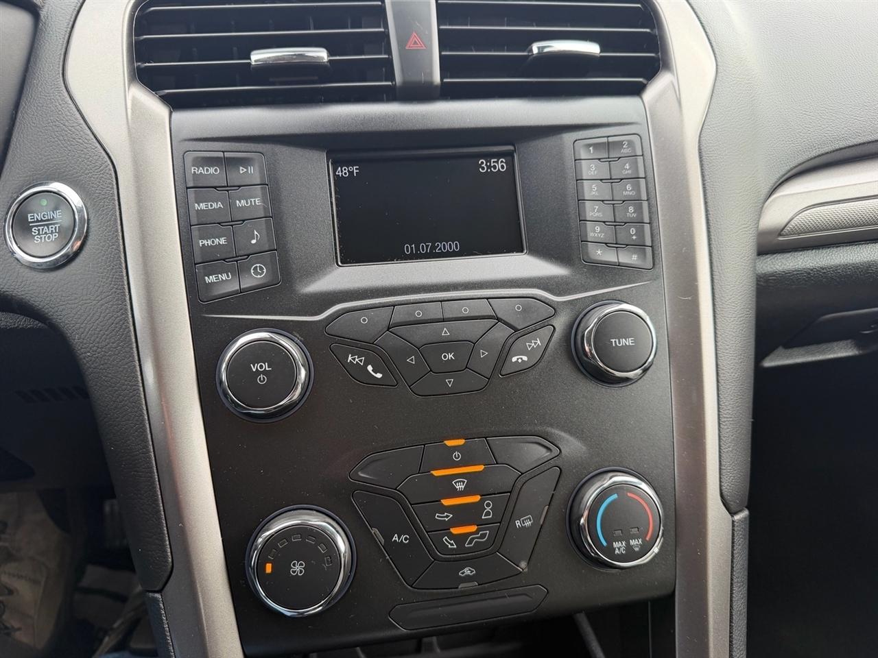 Ford Fusion S FWD 2019