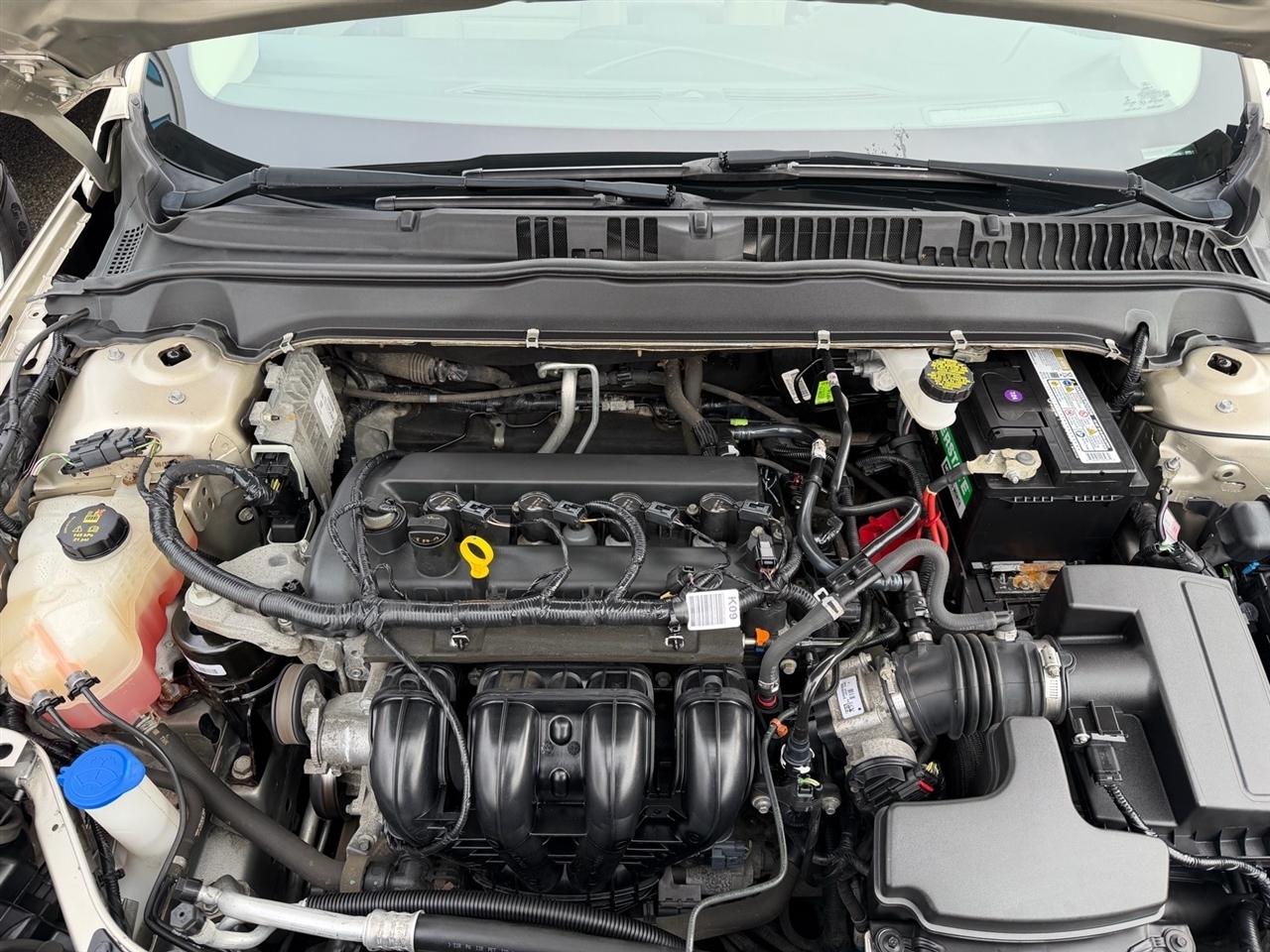 Ford Fusion S FWD 2019