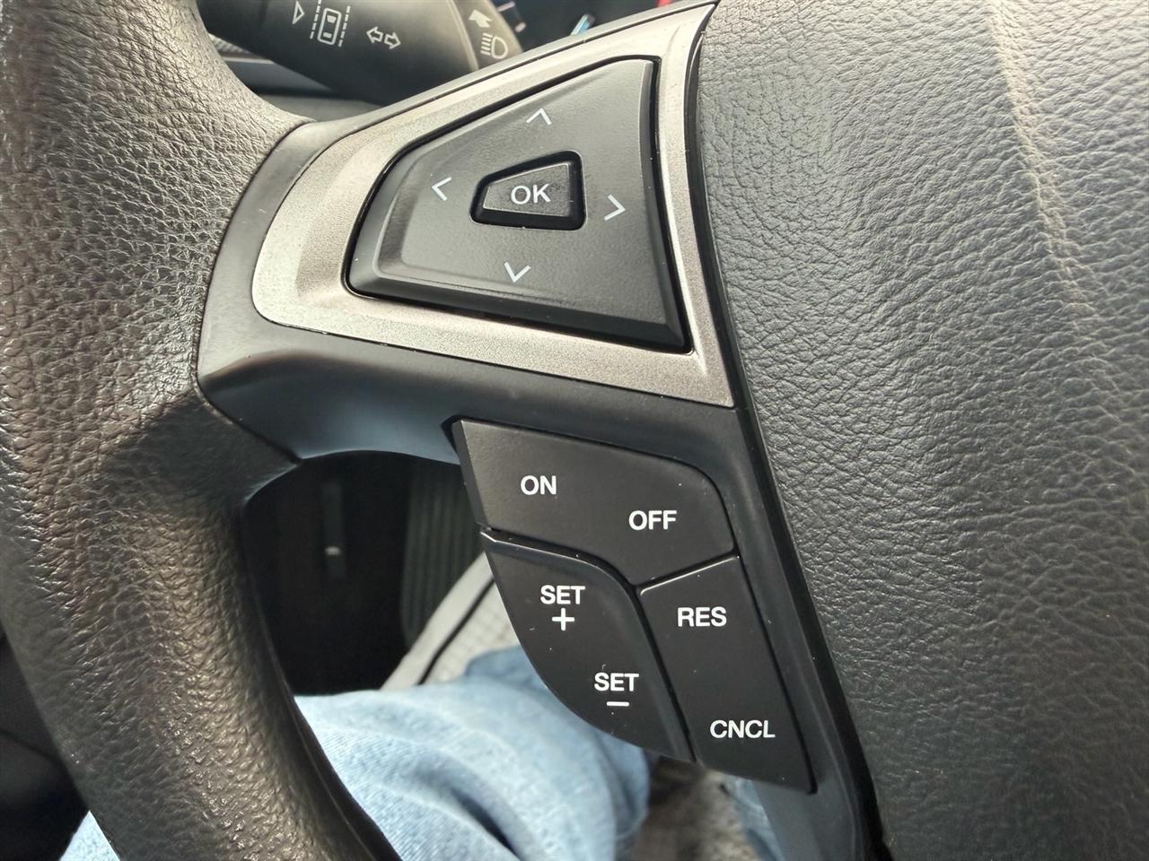 Ford Fusion S FWD 2019