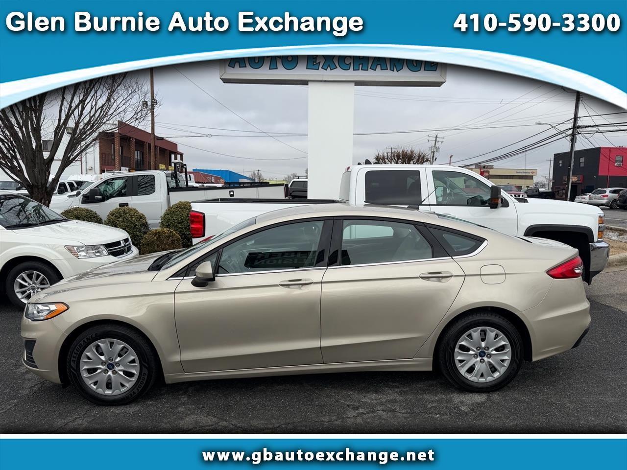 Ford Fusion S FWD 2019