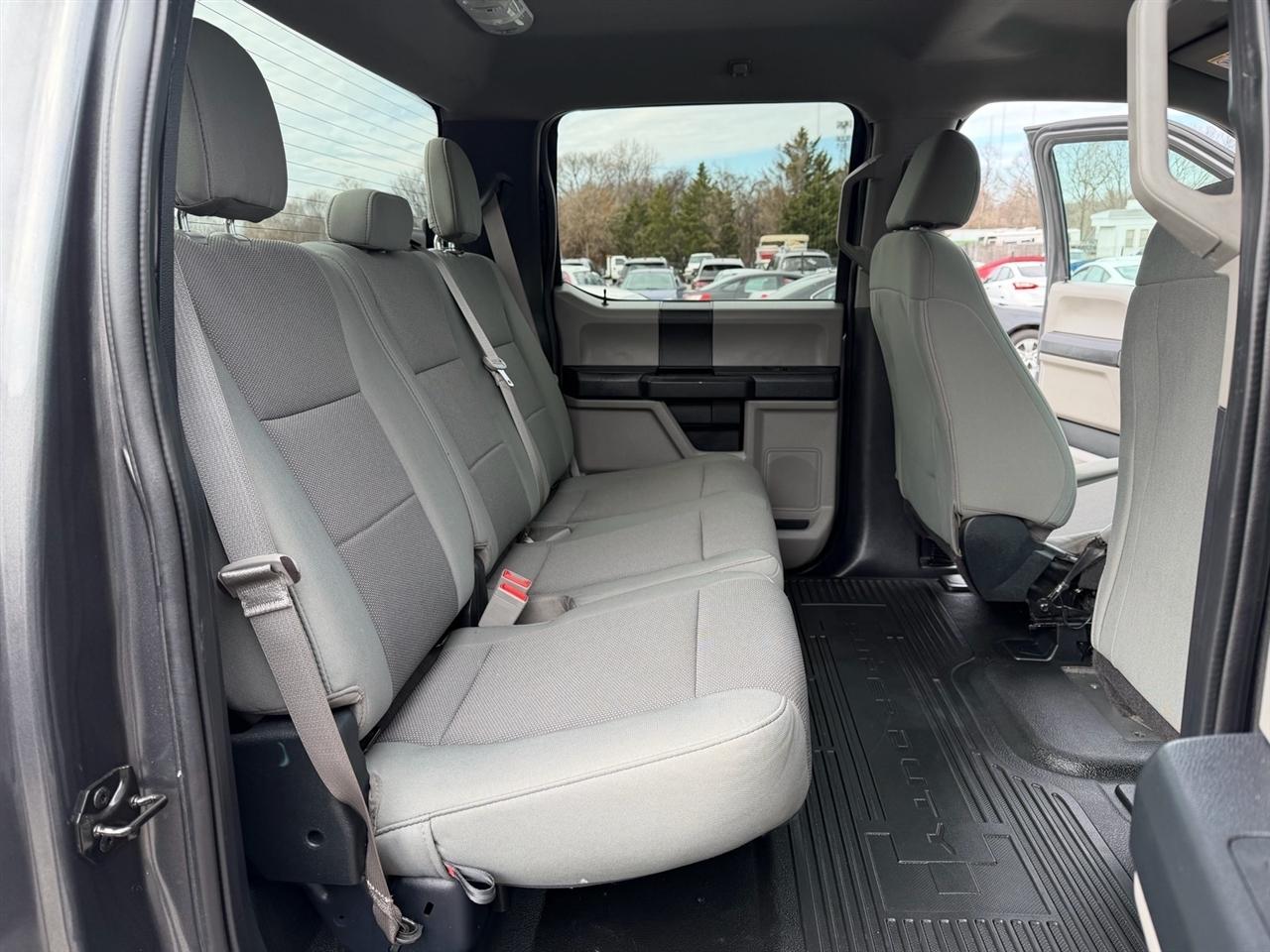 Ford Super Duty F-350 SRW XL 4WD Crew Cab 6.75' Box 2019