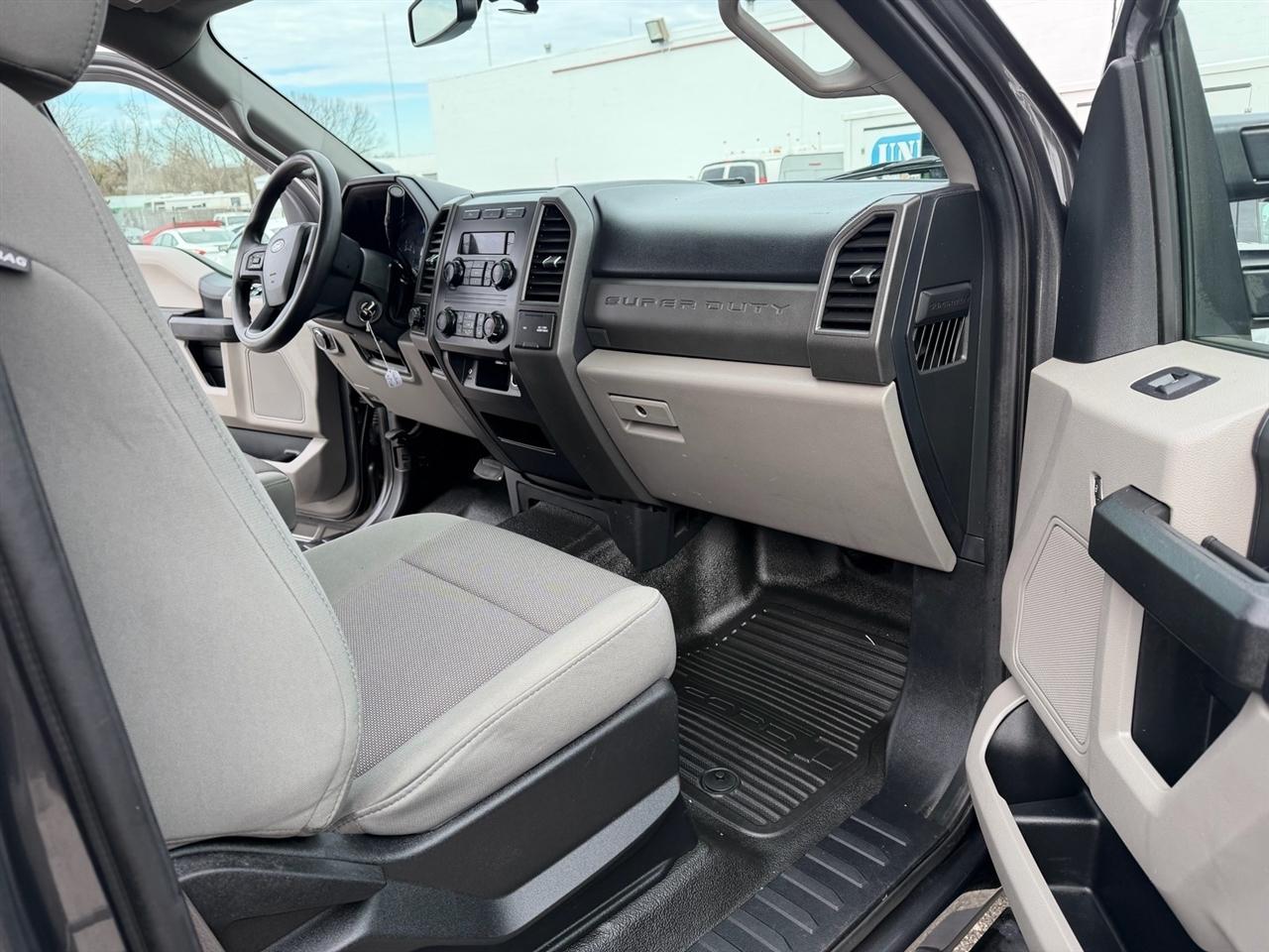 Ford Super Duty F-350 SRW XL 4WD Crew Cab 6.75' Box 2019