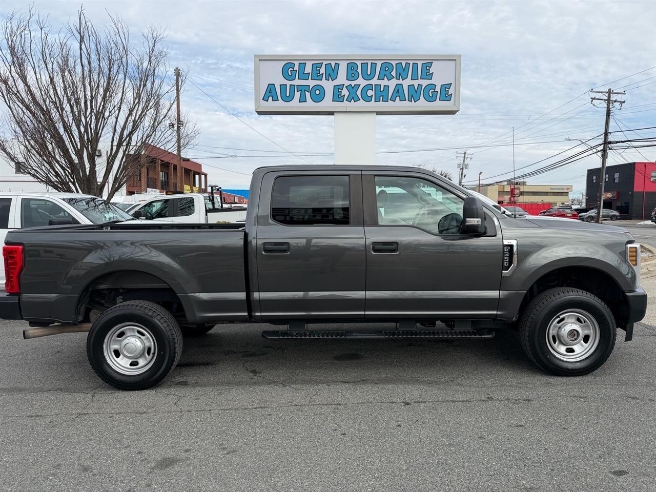Ford Super Duty F-350 SRW XL 4WD Crew Cab 6.75' Box 2019