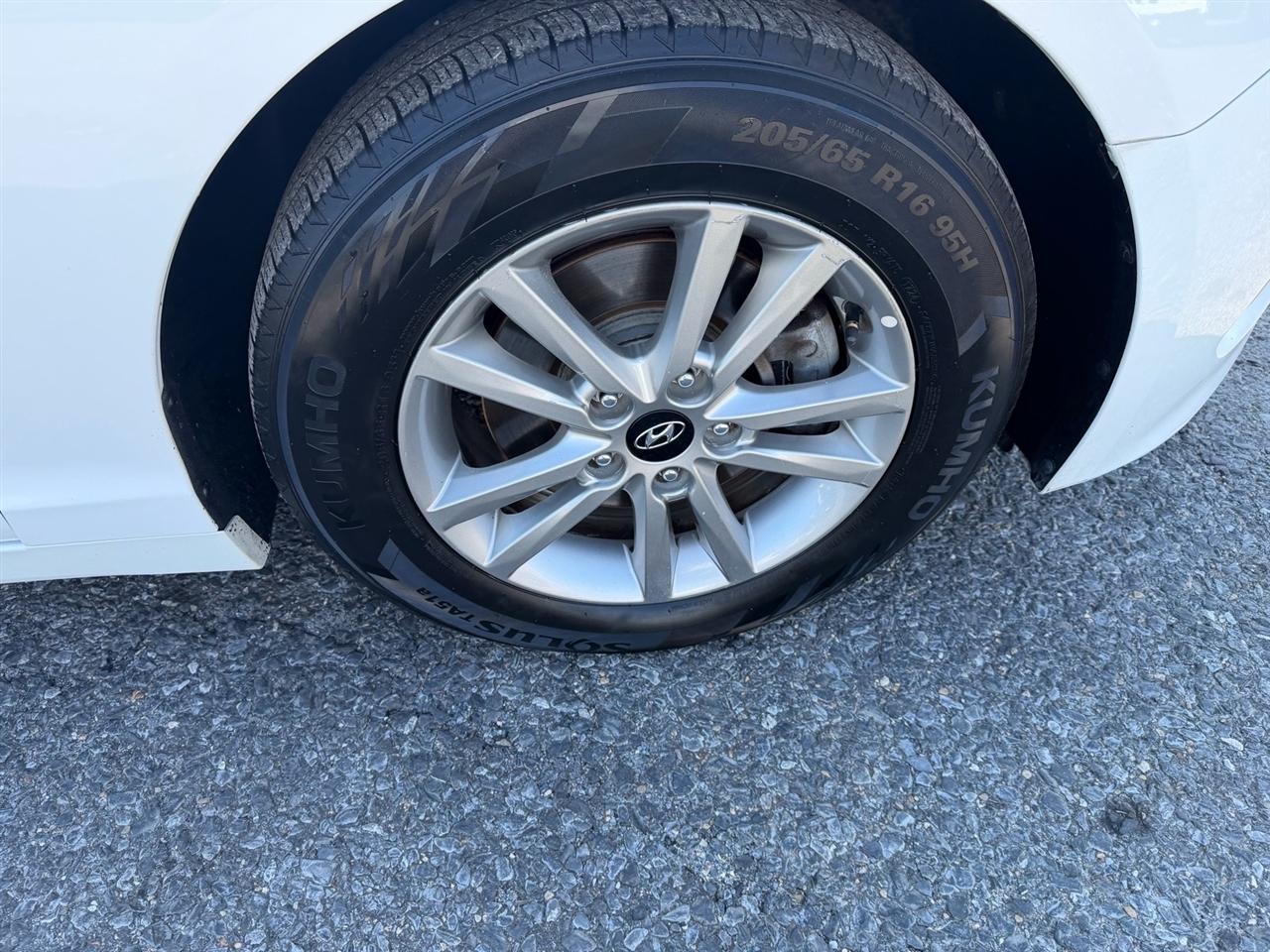 Ford Fusion S FWD 2018