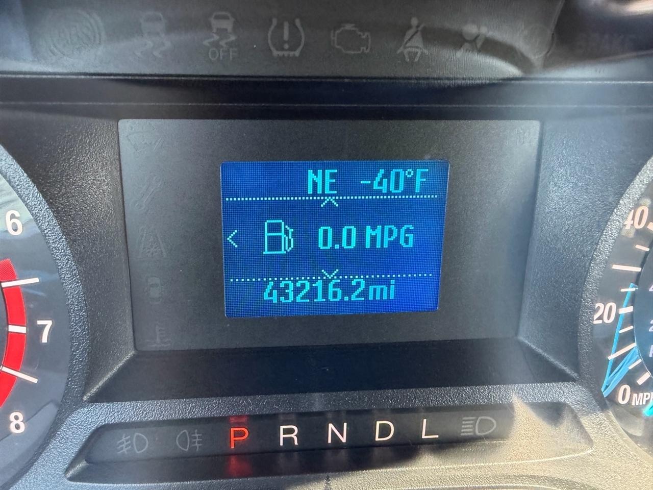 Ford Fusion S FWD 2018