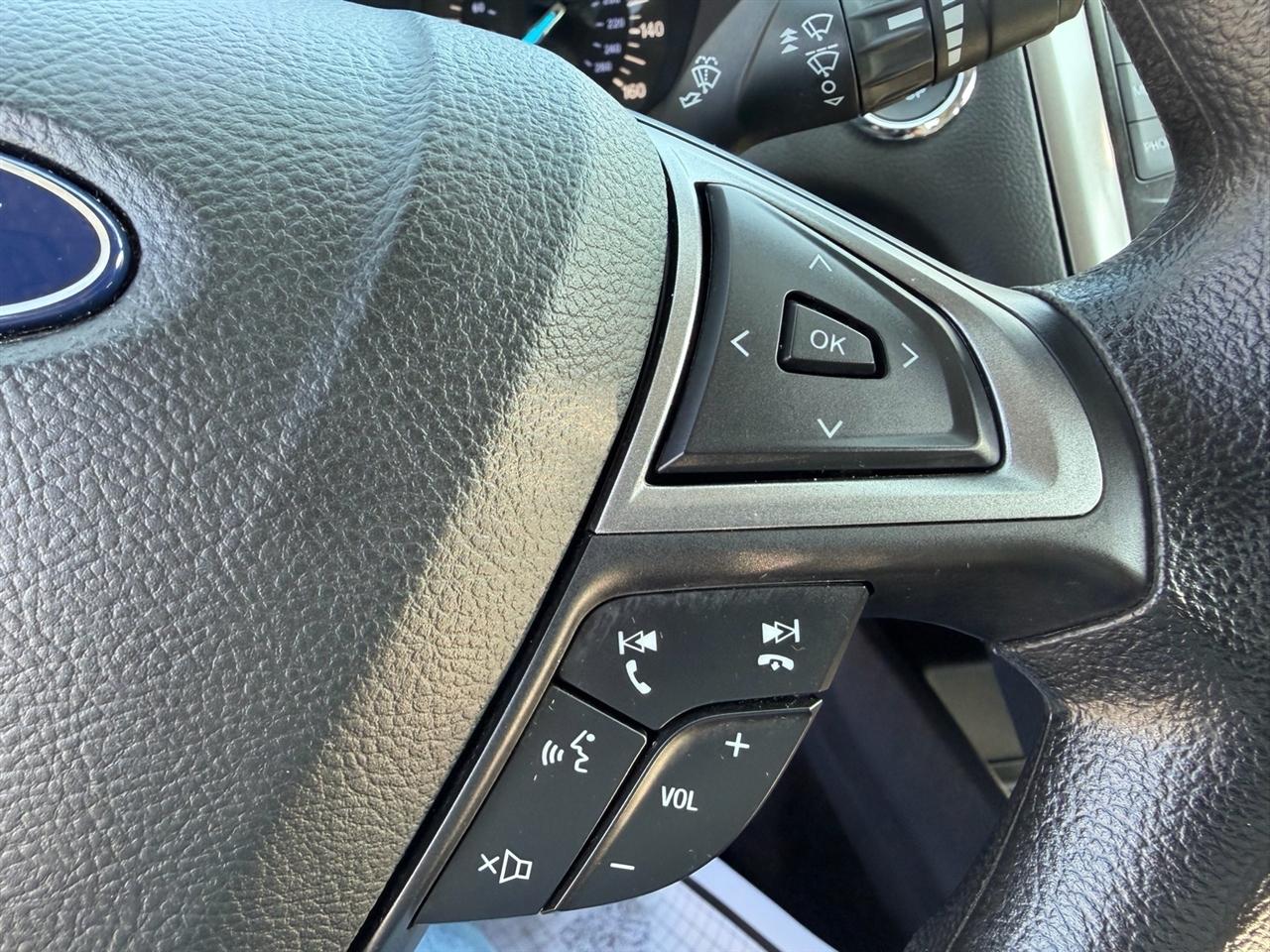 Ford Fusion S FWD 2018