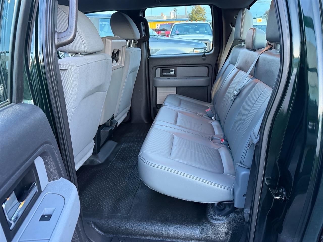 Ford F-150 4WD SuperCrew 145" Platinum 2014